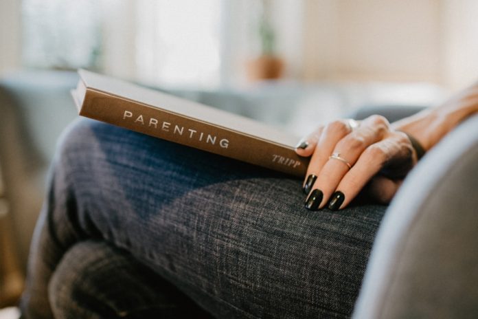 10 cele mai bune cărți pentru viitorii părinți