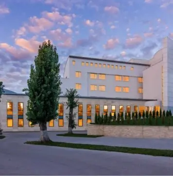 Despre bursită, o afecţiune a genunchiului, care se poate rezolva cu tratamente ortopedice şi de recuperare medicală Despre bursită, o afecţiune a genunchiului, care se poate rezolva cu tratamente ortopedice şi de recuperare medicală