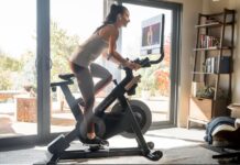 Bicicleta fitness vs. simulator de vâslit – antrenamentul potrivit pentru nevoile dvs.