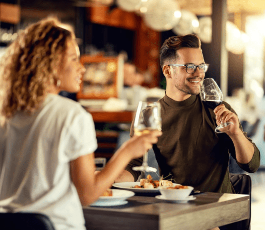 Restaurantele de top din Cluj-Napoca pe care trebuie să le încerci Restaurantele de top din Cluj-Napoca pe care trebuie să le încerci