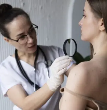 Cum să recunoști semnele cancerului de piele: recomandări de la medicii dermatologi Cum să recunoști semnele cancerului de piele: recomandări de la medicii dermatologi