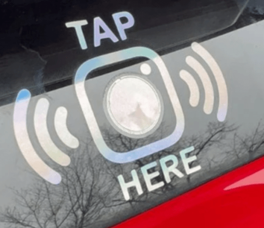 Stickere auto personalizate: Transformă-ți mașina într-o operă de artă! Stickere auto personalizate: Transformă-ți mașina într-o operă de artă!
